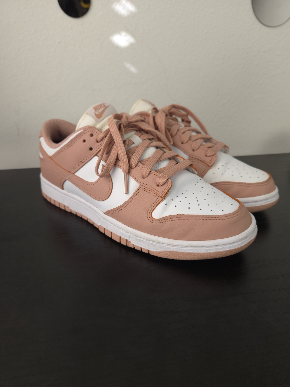 Nike SB Dunk Low Rose Whisper Women's Size 10.5 Sneakers DD1503-118
